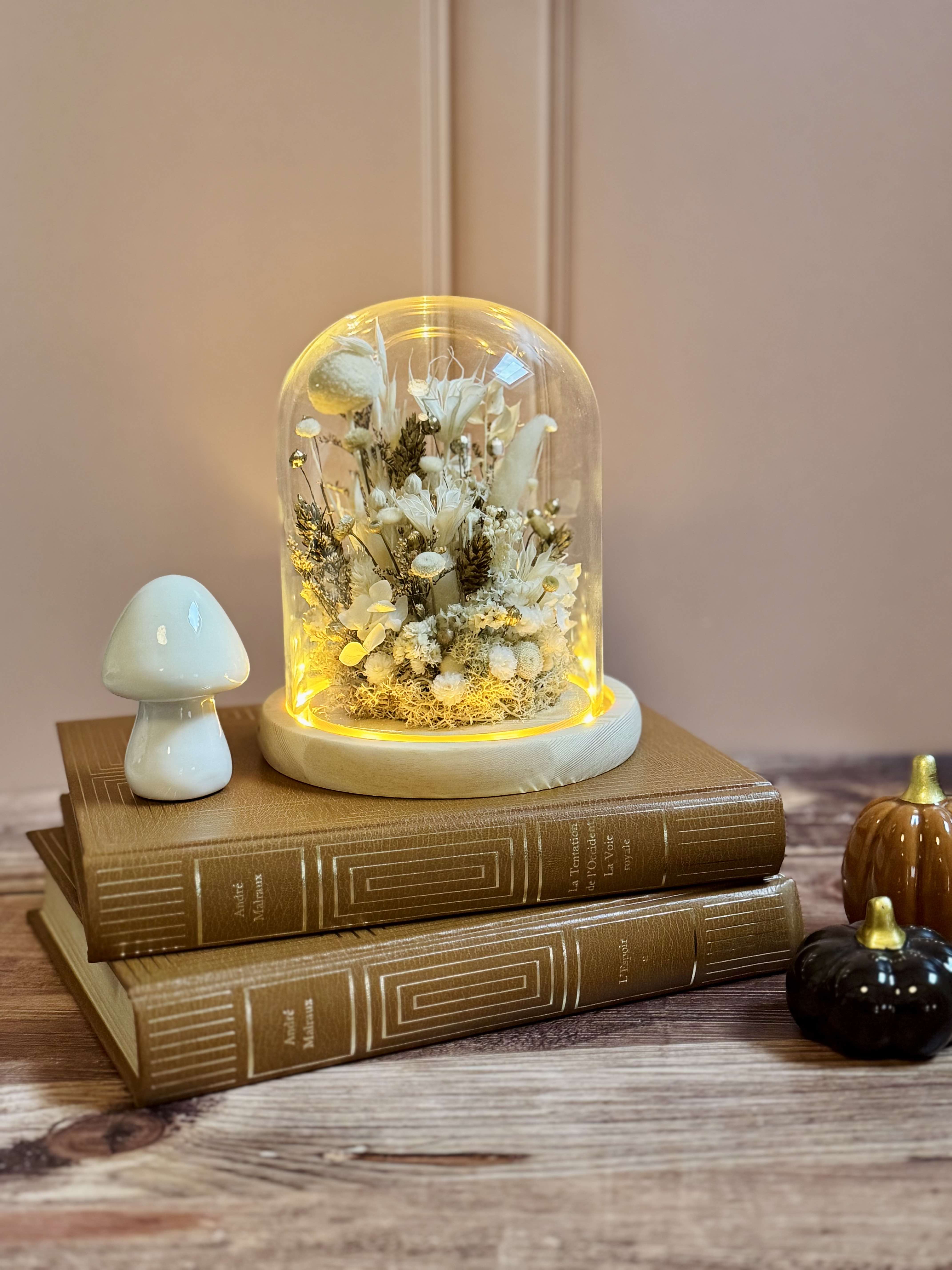 Cloche fleurie lumineuse